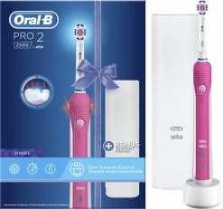Oral B Oral-B PRO 750 - 3DWhite - Elektrische Tandenborstel - Inclusief Reisetui -Mondverzorging 1200x1122