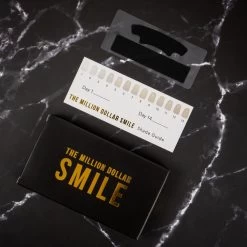 The Million Dollar Smile® - Teeth Whitening Strips - Crest Whitestrips -Tandenbleken - 28 Bleekstrips - 14 Behandelingen - Professionele Tandenbleek Strips - Tandenblekers - Wittere Tanden - Zonder Peroxide - Tanden Bleken - -Mondverzorging 1200x1200 1084