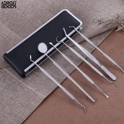 AdroitGoods 7 Delige RVS Tandarts Setje - Incl Haakje En Spiegel - Tandenstokers - Tandplak - Gebit Verzorging Setje -Mondverzorging 1200x1200 1268