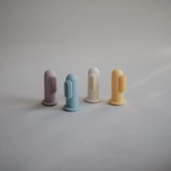 Mushie Finger Toothbrush Clay/Sand - Vingertandenborstel Baby - 2 Stuks Per Verpakking - Tandenborstel Siliconen -Mondverzorging 1200x1200 743