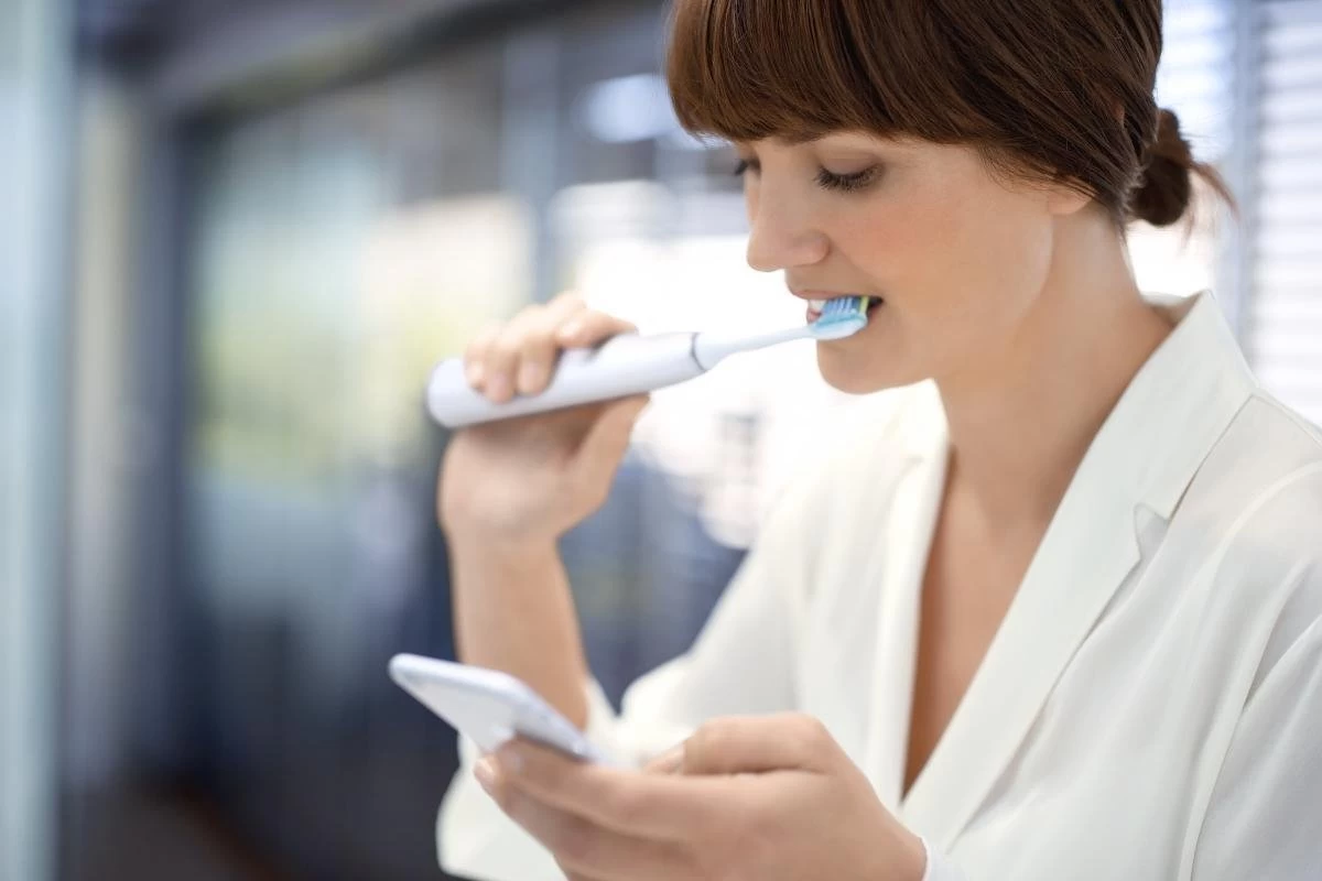 Philips Sonicare DiamondClean 9000 HX9911/94 - Luxe Elektrische Tandenborstel - Wit En Rosé Goud 7 Philips Sonicare DiamondClean 9000 HX9911/94 - Luxe Elektrische Tandenborstel - Wit En Rosé Goud - Afbeelding 5