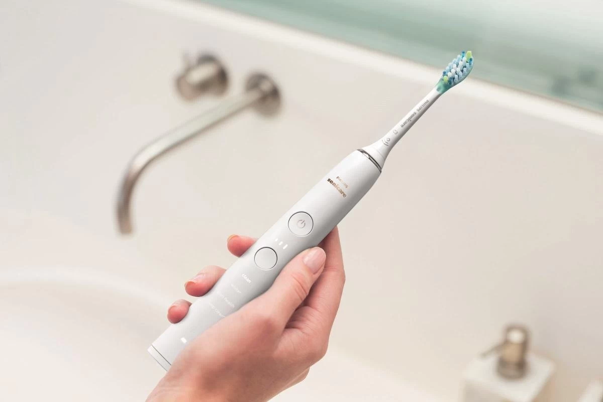 Philips Sonicare DiamondClean HX9911/27 - Elektrische Tandenborstel - Wit 9 Philips Sonicare DiamondClean HX9911/27 - Elektrische Tandenborstel - Wit - Afbeelding 7