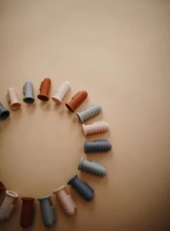 Mushie Finger Toothbrush Clay/Sand - Vingertandenborstel Baby - 2 Stuks Per Verpakking - Tandenborstel Siliconen -Mondverzorging 885x1200 2